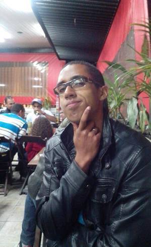 Max Douglas usou um site para conseguir 65% de desconto na mensalidade Max Douglas usou um site para conseguir 65% de desconto na mensalidade