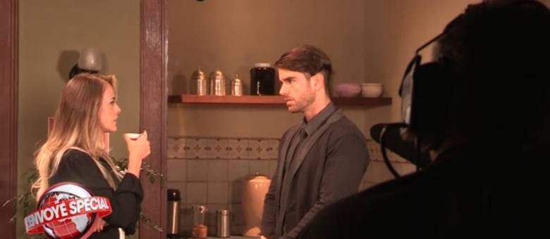 Programa Le Petit Journal mostra os bastidores da novela Vitória Programa Le Petit Journal mostra os bastidores da novela Vitória