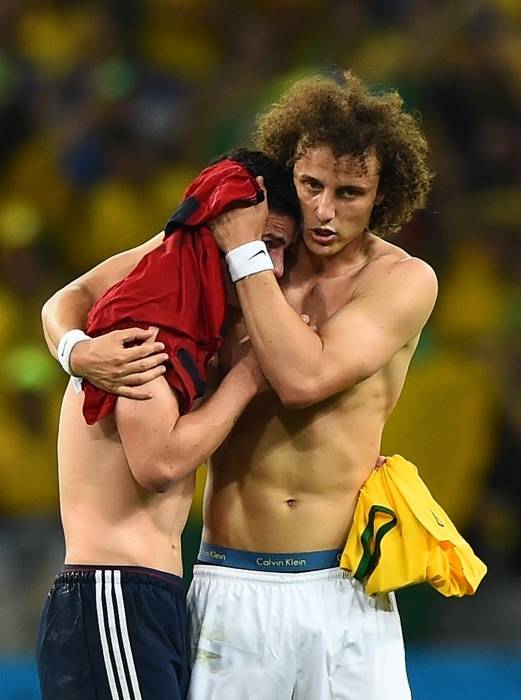 A virada de David Luiz: zagueiro que caiu nas graças da torcida viu a