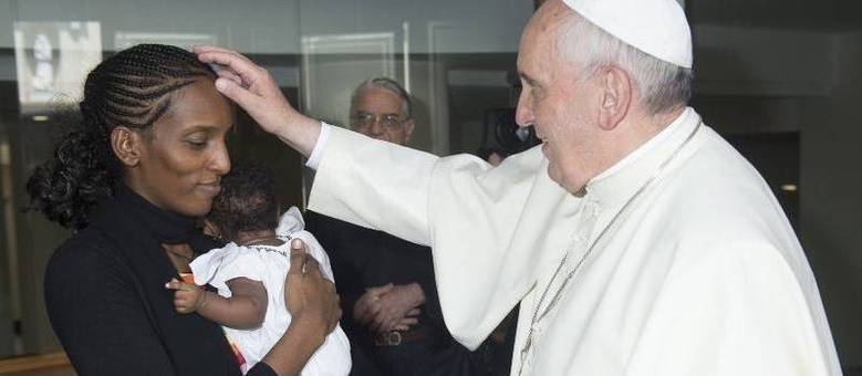 Mariam Ibrahim foi recebida pelo papa Francisco em um encontro privado no Vaticano
Mariam Ibrahim foi recebida pelo papa Francisco em um encontro privado no Vaticano