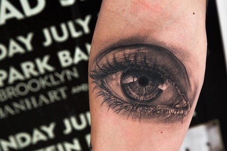 Adivinhar onde estar a tatuagem mion Marcos Mion Tatua Olho Da Mulher No Braco Veja O Desenho Entretenimento R7 Famosos E Tv