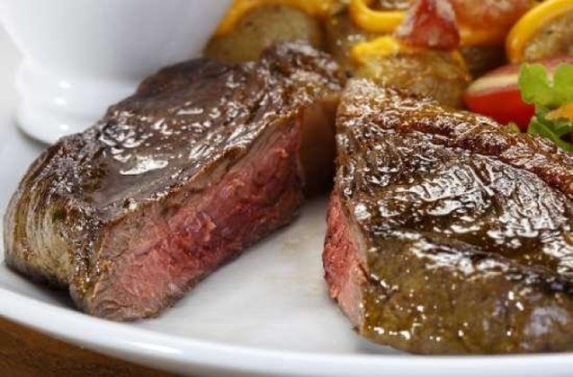 Aprenda a preparar receitas simples e saborosas que todo solteiro deve saber Aprenda a preparar receitas simples e saborosas que todo solteiro deve saber