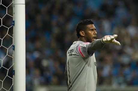 Grêmio e torcedores respondem por atos racistas a partir desta segunda-feira (1º)