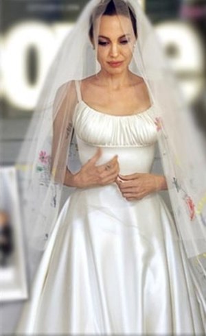 Vestido de casamento store da angelina jolie