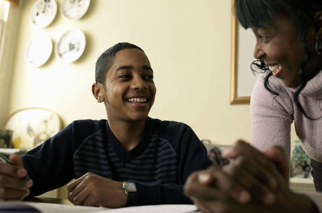 A experiência de leitura envolverá cerca de 800 mil alunos de 1.462 escolas de educação infantil e de ensinos fundamental e médio A experiência de leitura envolverá cerca de 800 mil alunos de 1.462 escolas de educação infantil e de ensinos fundamental e médio