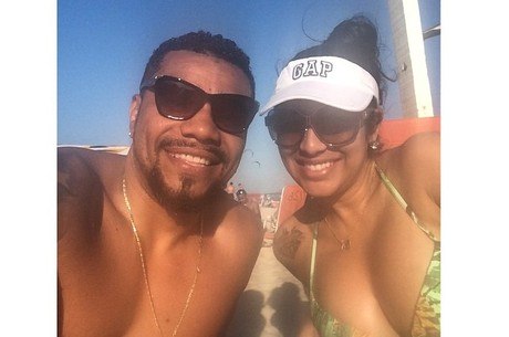 Naldo e Moranguinho fazem selfie