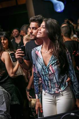 Ta Liberado Anitta Sensualiza Com Thiago Martins E Namorada Do Ator Assiste De Camarote Fotos R7 Pop Ta Liberado Anitta Sensualiza Com Thiago Martins E Namorada Do Ator Assiste De Camarote Fotos R7 Pop