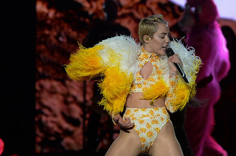 Miley Cyrus se comportou mais que o normal aqui no Brasil?