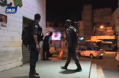Policiais reforçaram a segurança no Complexo do Alemão