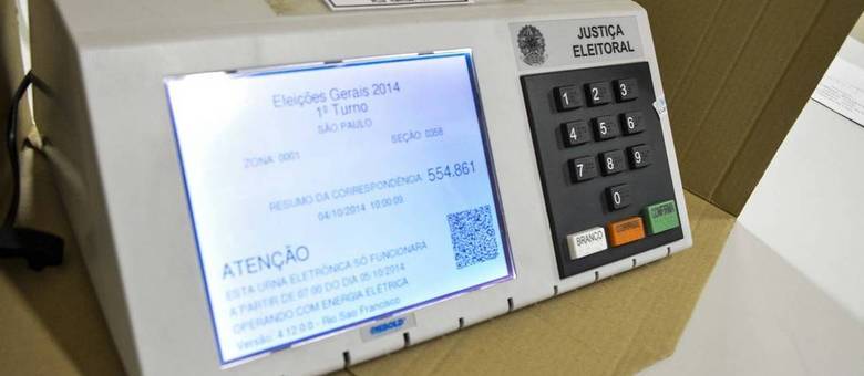 O voto de brasileiros que morem no exterior também é obrigatório