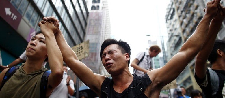 Líderes do movimento Occupy Central são libertados sem acusações em Hong  Kong - Notícias - R7 Internacional