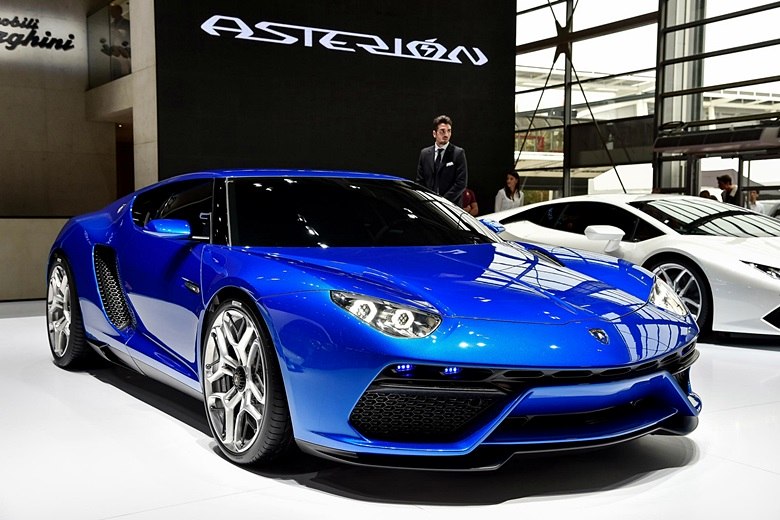 Lamborghini Asterion: primeiro híbrido da marca vai aos 100 km/h em 3  segundos e promete rodar 24,3 km/l - Fotos - R7 Carros