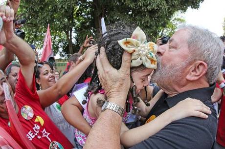 Lula pediu votos para Dilma Rousseff ao lado de Fernando Pimentel
