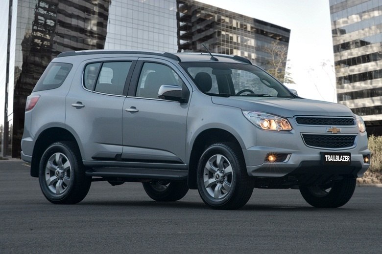 Chevrolet Trailblazer ganha motor de 277 cv com injeção direta e acabamento  bicolor na linha 2015 - Fotos - R7 Carros