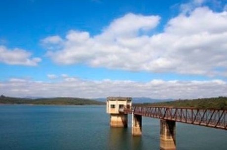 Situação crítica dos reservatórios pode provocar cobrança de sobretaxa na conta de água no primeiro semestre em Minas