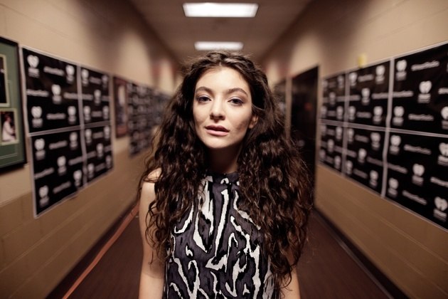 Lorde canta pela primeira vez música feita para Jogos Vorazes