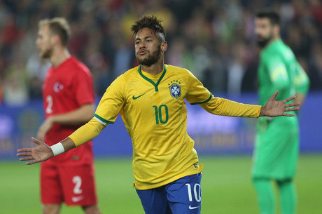 Neymar fechou o ano em alta na Europa