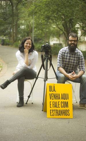 Adriana e Daniel pretendem percorrer o Brasil em busca de boas histórias Adriana e Daniel pretendem percorrer o Brasil em busca de boas histórias