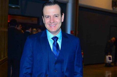 Celso Zucatelli estará com Roberta Piza e Salcy Lima no "Fala Brasil" Celso Zucatelli estará com Roberta Piza e Salcy Lima no "Fala Brasil"