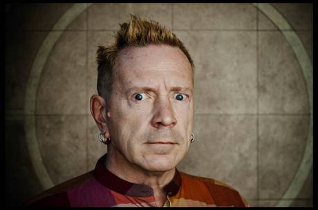 John Lydon é casado com Nora Foster desde 1979 John Lydon é casado com Nora Foster desde 1979