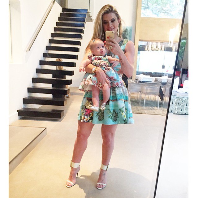 look tal mae tal filha bebe vestido