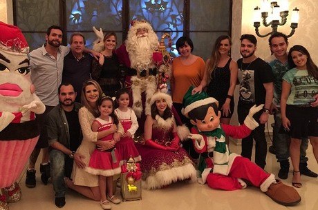 Luciano Camargo consegue reunir os filhos no Natal