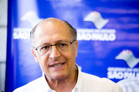 Alckmin estuda reajuste simultâneo com a Prefeitura da capital