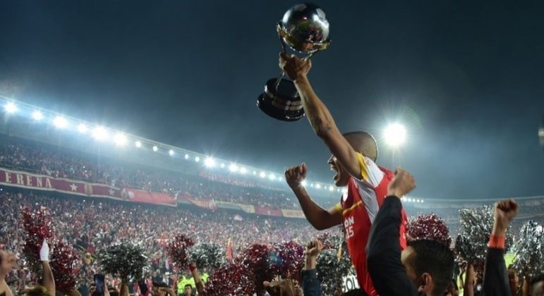 2015 - Santa Fé-COL x Huracán-ARG - Campeão: Santa Fé-COL