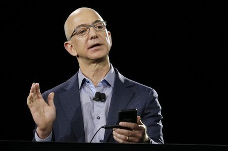 Jeff Bezos é o sétimo a assumir o topo do ranking de pessoas mais ricas do mundo da Forbes