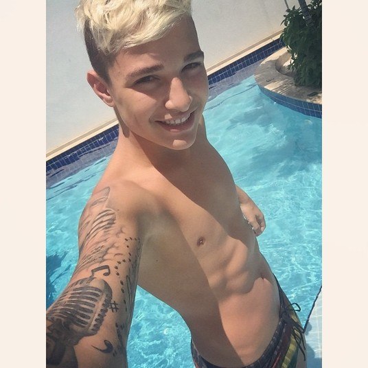 Fotos Do Mc Gui  Holidays OO