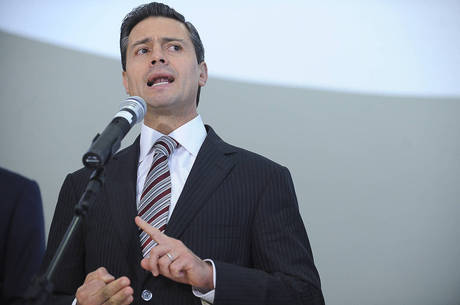 Peña Nieto: administração envolvida em massacre Peña Nieto: administração envolvida em massacre