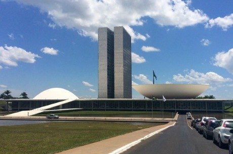 Câmara dos Deputados terá semana marcada por vários depoimentos na CPI da Petrobras