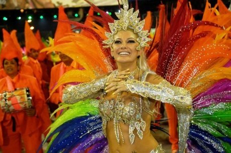 Antonia Fontenelle pretende perder 3 kg até Carnaval