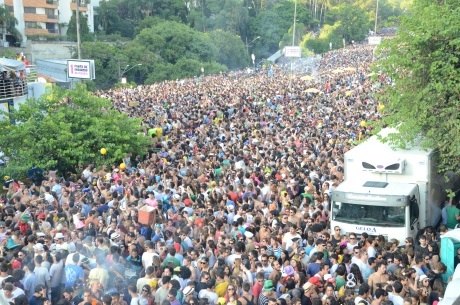 Cerca de 200 mil pessoas tomaram as ruas da capital no sábado