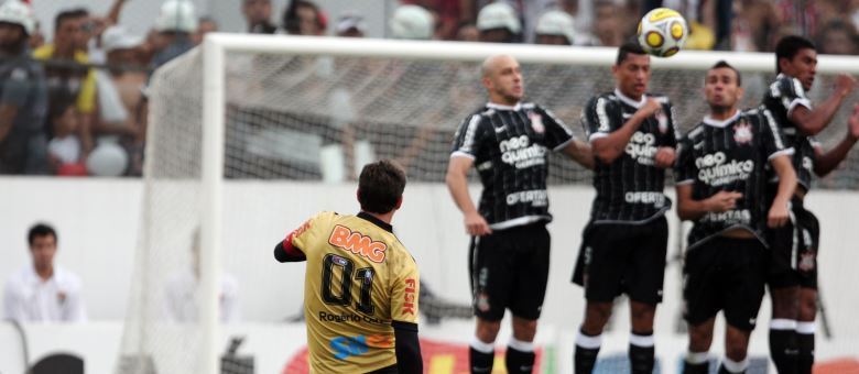 Rogério Ceni retorna ao palco onde marcou seu centésimo gol na carreira para iniciar uma nova história no Tricolor