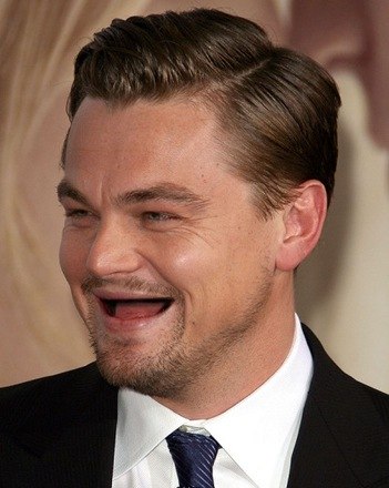 O consagrado ator Leonardo DiCaprio também ficou um anto quanto estranho sem os dentes