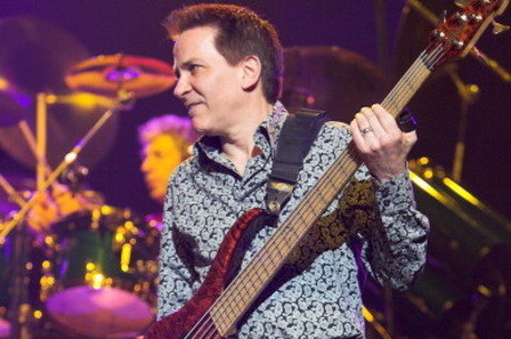 Baixista da banda Toto, Mike Porcaro, morre ao 59 anos