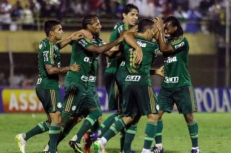 Palmeiras vence mais uma e segue firme ruma à classificação Palmeiras vence mais uma e segue firme ruma à classificação