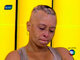 Uma mulher vive um drama há dois anos e pede ajuda para<br /><br />resolver o problema. Andréa de Jesus Santos, de 35 anos, foi pintar o cabelo em<br /><br />
um salão de beleza, no Vale da Muriçoca, na capital baiana, e ficou careca