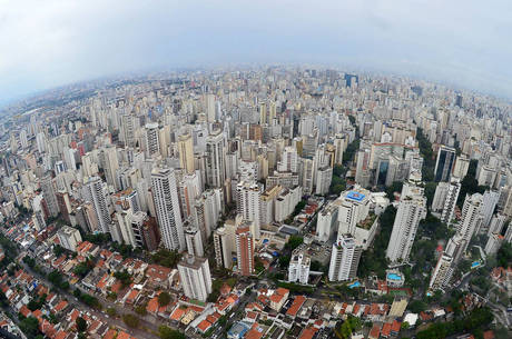 "Não faz sentido continuar verticalizando a cidade", diz urbanista "Não faz sentido continuar verticalizando a cidade", diz urbanista