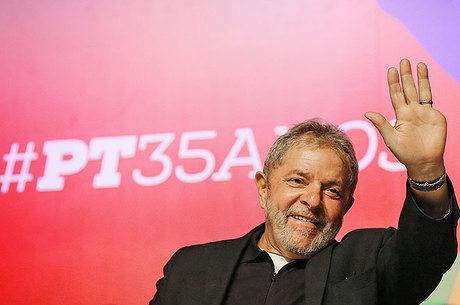 MP acredita que Lula pode ter exercido influência para obter contratos para empreiteiras do País para obras em outros países