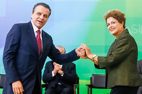 Henrique Alves e Dilma, durante a posse, em 2014