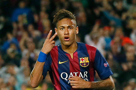 Neymar fez dois belos gols nesta terça-feira contra o PSG