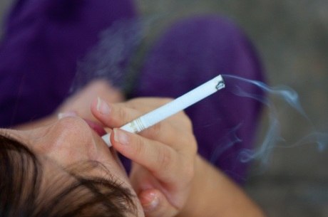 Nicotina presente no cigarro é responsável por sensação de prazer