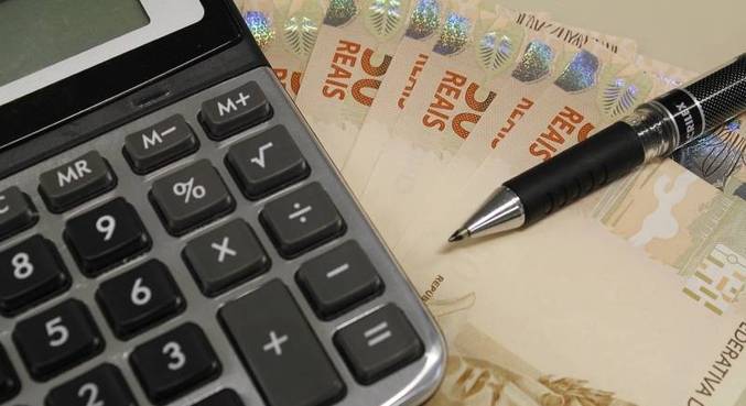 Hábitos de consumo e pagamento em dia de dívidas ajudam a elevar score Hábitos de consumo e pagamento em dia de dívidas ajudam a elevar score