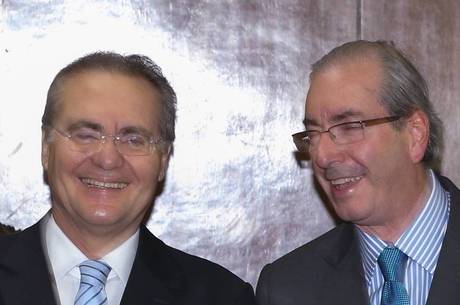 Renan Calheiros (esq.) ameaçou engavetar projeto da terceirização, amplamente defendido por Eduardo Cunha