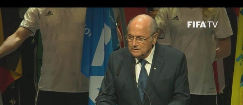 Blatter falou durante alguns minutos e apoiou investigações