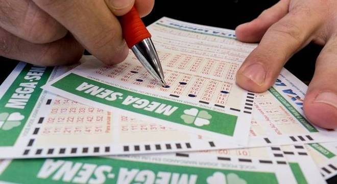 Mega-Sena paga mais de R$ 100 milhões para uma única aposta vencedora