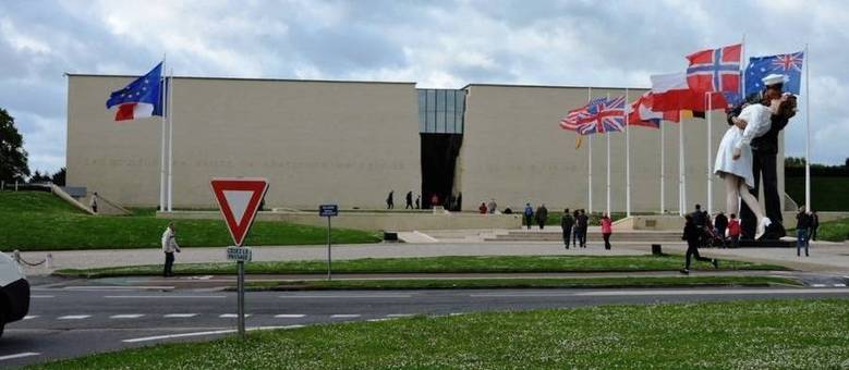 Memorial de Caen, na Normandia (França), detalha a história da Segunda Guerra