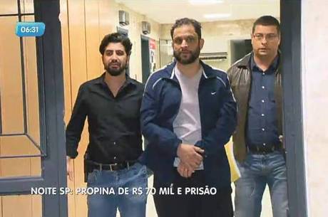 Luís Alexandre Cardoso de Magalhães (centro) foi detido em SP